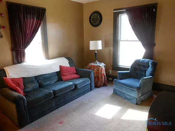 Bowling Green, OH 43402,329 S Maple ST
