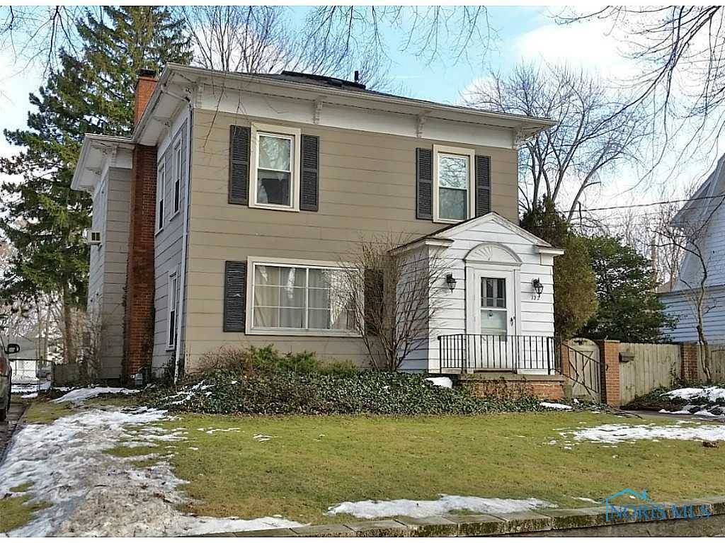 122 N Summit ST, Bowling Green, OH 43402