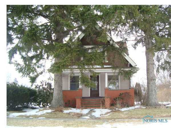 206 Lincoln AVE, Swanton, OH 43558