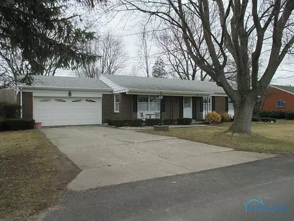 414 Huddle RD, Napoleon, OH 43545