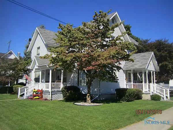 207 E MAIN ST, Fayette, OH 43521