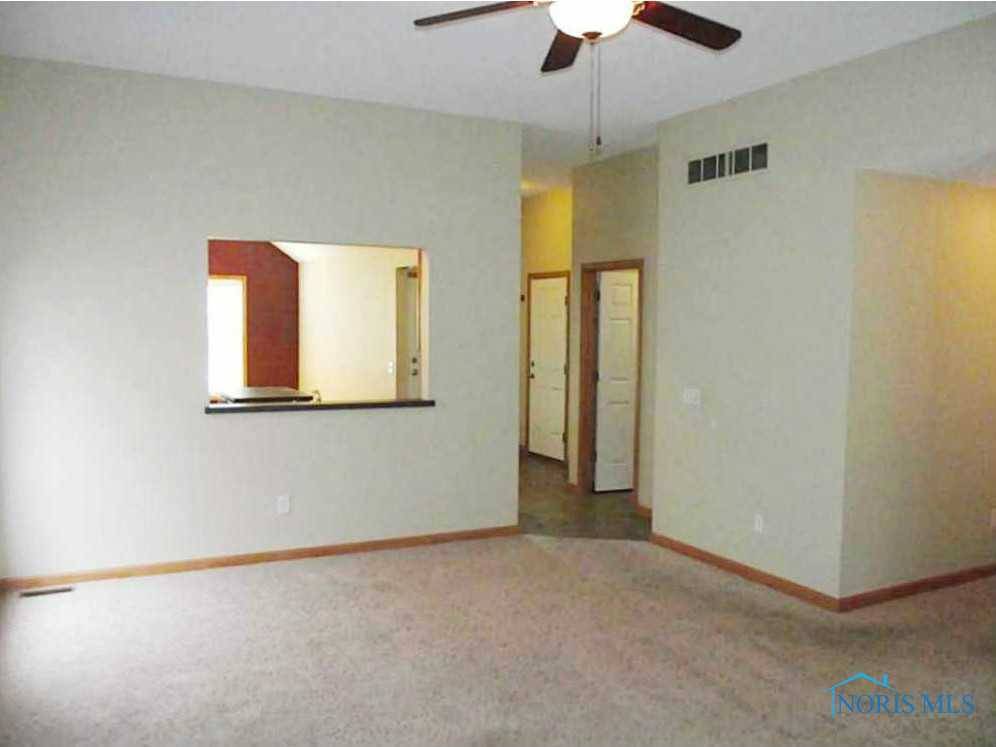 Toledo, OH 43615,425 Brodywood DR