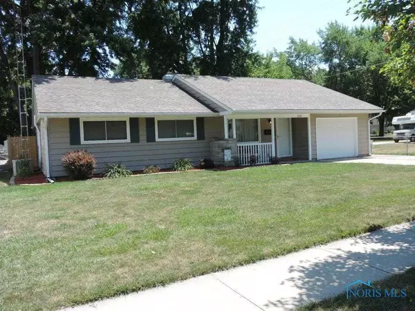 228 Edgerton DR, Waterville, OH 43566