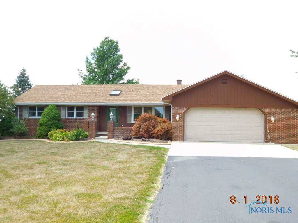 4955 Curtice RD, Northwood, OH 43619