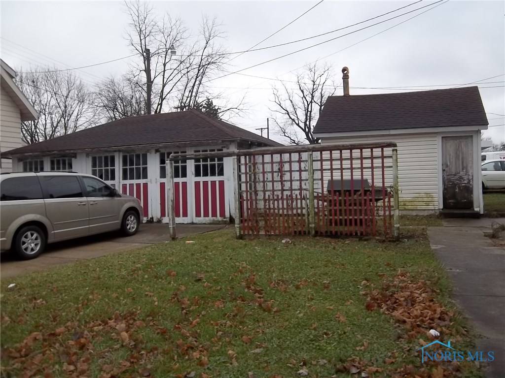 Fostoria, OH 44830,602 S Main ST