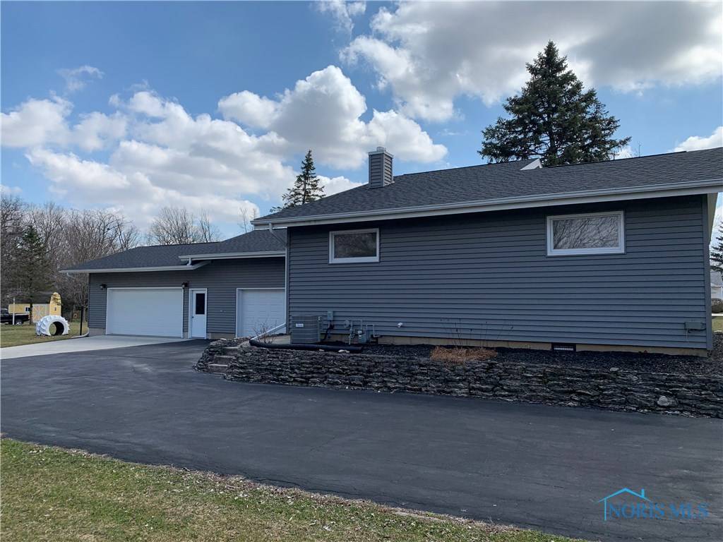 Bryan, OH 43506,909 Lois Clarke LN