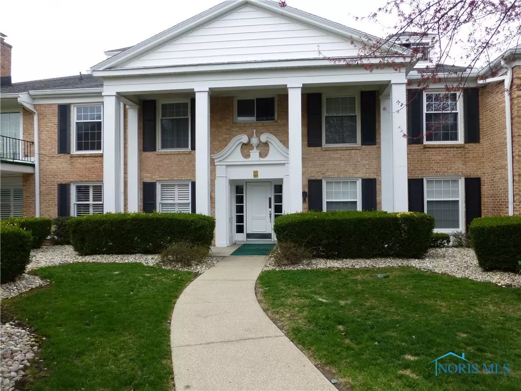 Ottawa Hills, OH 43615,4243 W Bancroft ST #205W