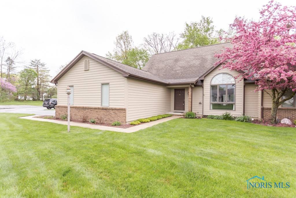 10239 Rue Du Lac RD, Whitehouse, OH 43571
