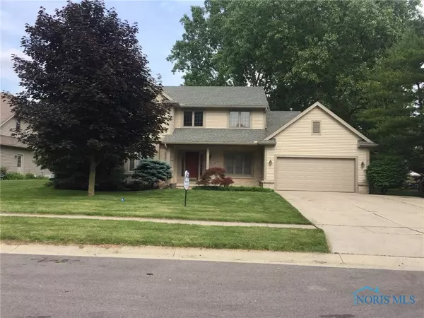 422 Hickory LN, Waterville, OH 43566