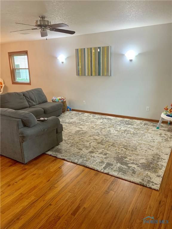 Whitehouse, OH 43571,6447 Oakbrook DR
