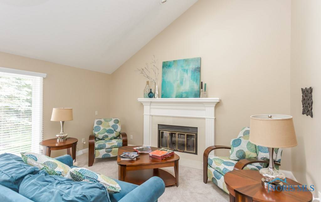Toledo, OH 43617,6809 Pine Creek DR