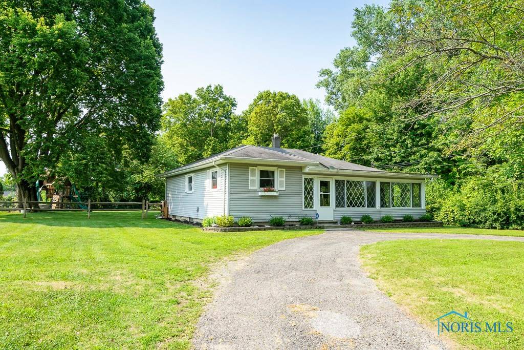 9403 Stitt RD, Whitehouse, OH 43571