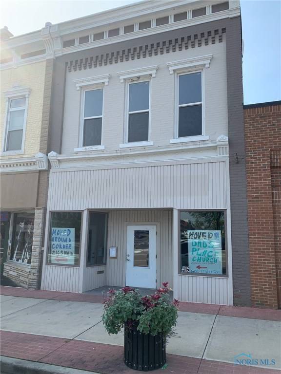 105 W Butler ST, Bryan, OH 43506