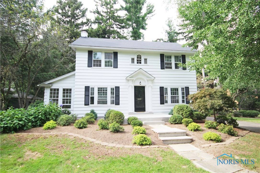 Ottawa Hills, OH 43606,2411 Evergreen RD