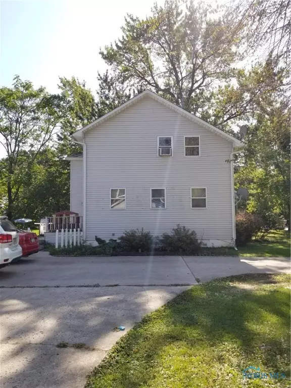 Maumee, OH 43537,4453 Carl DR