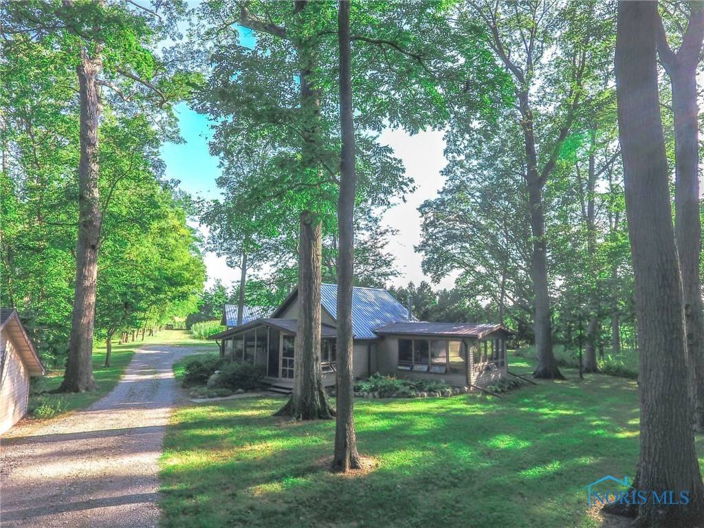 19785 Tuller RD, Bowling Green, OH 43402