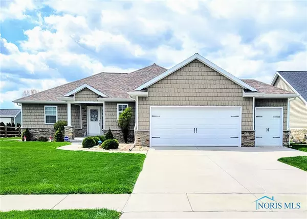 5720 Eagles Landing DR, Oregon, OH 43616