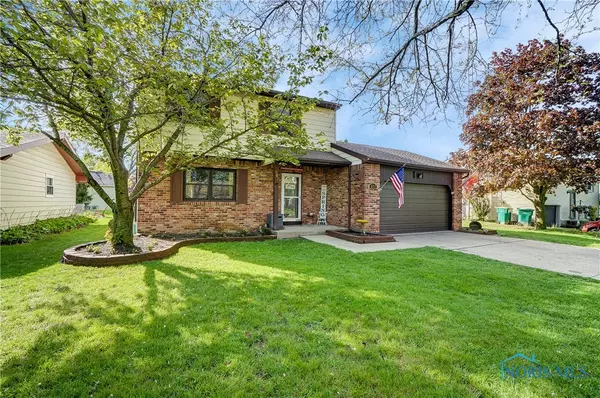 507 Indian Ridge TRL, Rossford, OH 43460