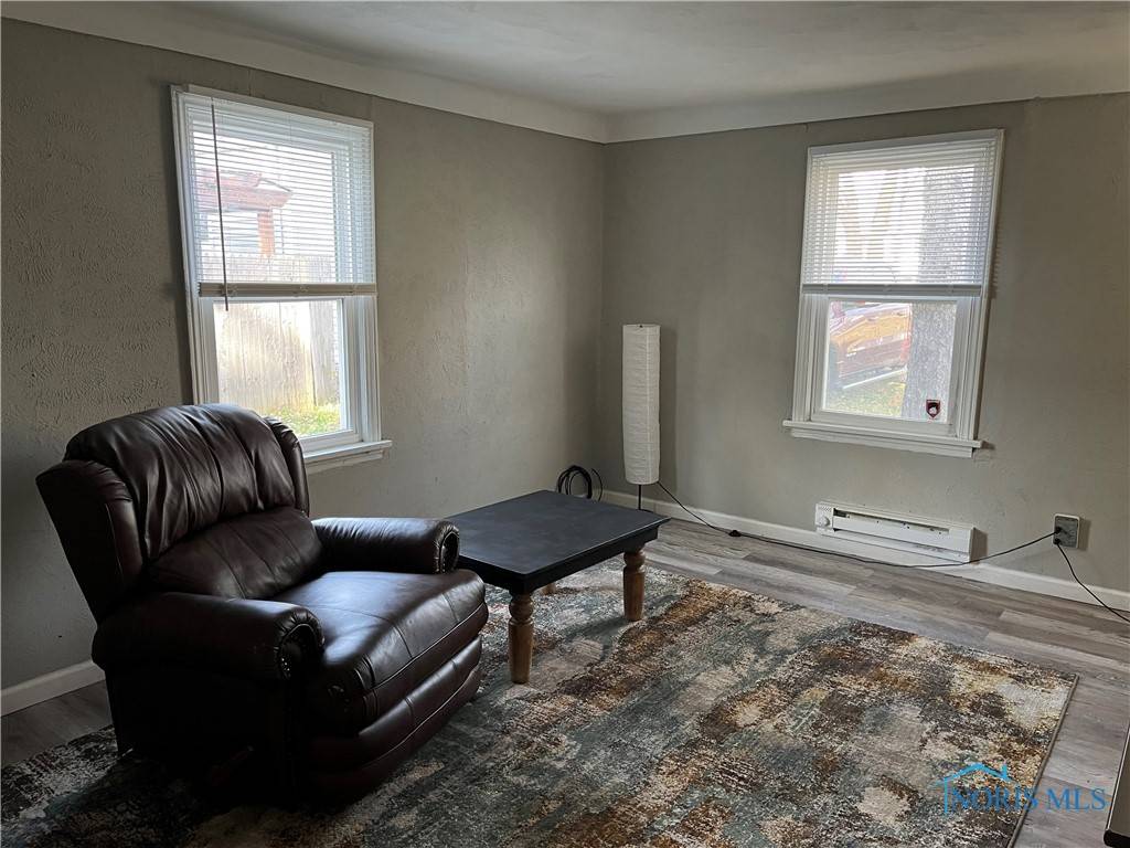 Toledo, OH 43613,1817 Northover RD