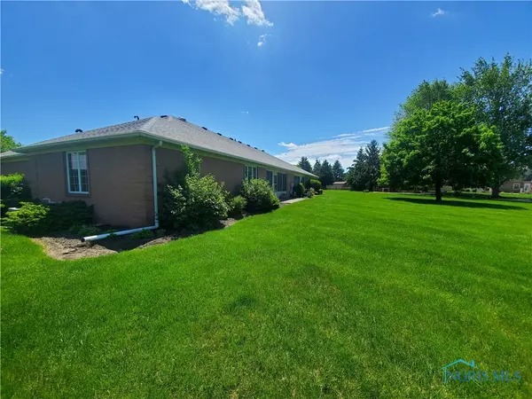 Tiffin, OH 44883,355 W Meadows CT