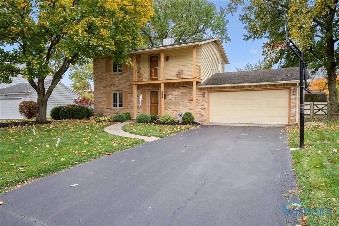 Toledo, OH 43614,1862 Cherrylawn DR