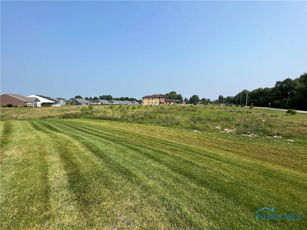 3336 Albon RD, Monclova, OH 43542