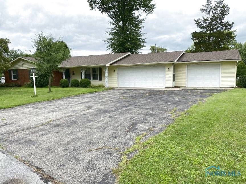 125 Oak Park DR, Hicksville, OH 43526