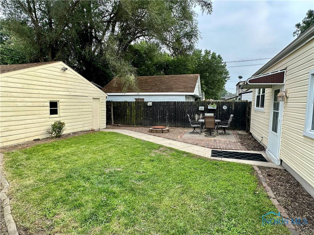 Toledo, OH 43613,3932 Rohr DR