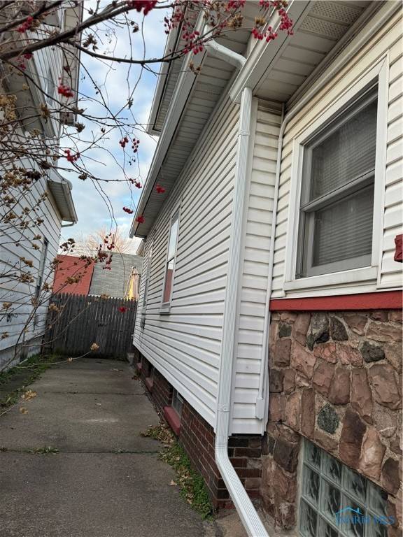 Toledo, OH 43605,2241 Caledonia ST