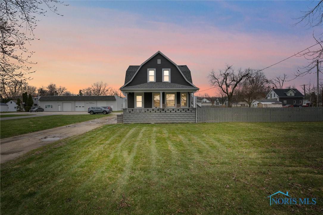 28048 E Broadway ST, Walbridge, OH 43465