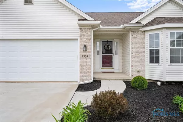 Maumee, OH 43537,7354 Longwater CT