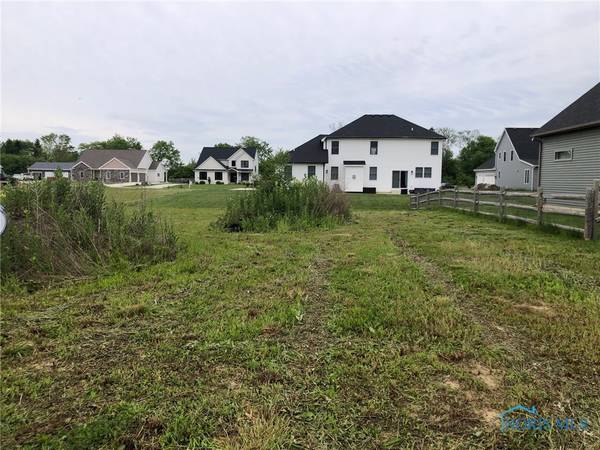 5617 Waterville Monclova RD, Monclova, OH 43542