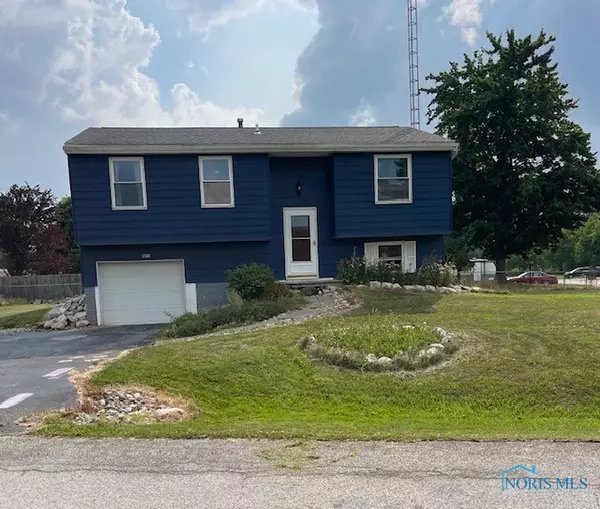 Fremont, OH 43420,1072 Shorewood DR