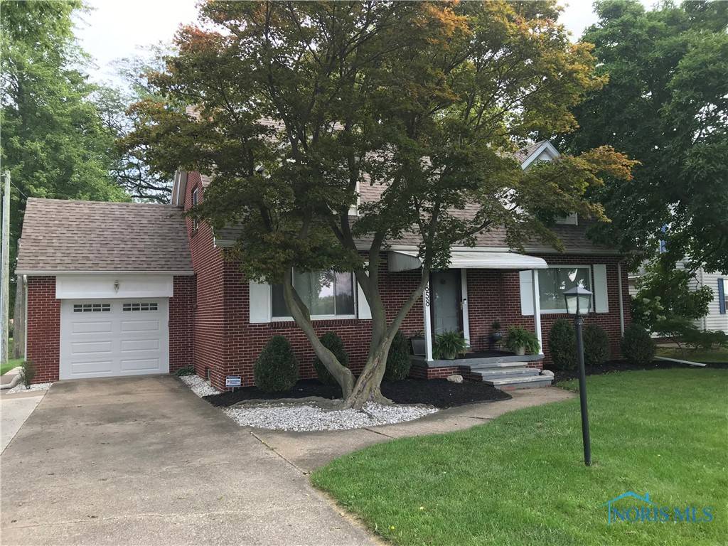 858 W Riverview AVE, Napoleon, OH 43545