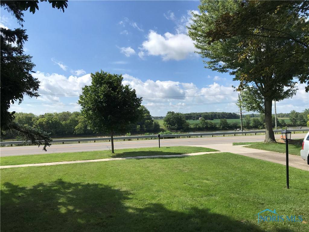 Napoleon, OH 43545,858 W Riverview AVE