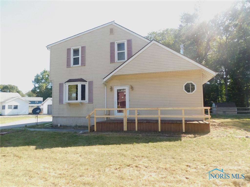 1810 James RD, Oregon, OH 43616