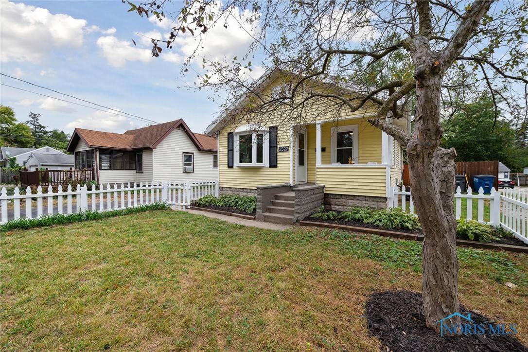 Toledo, OH 43613,2527 Jutland ST