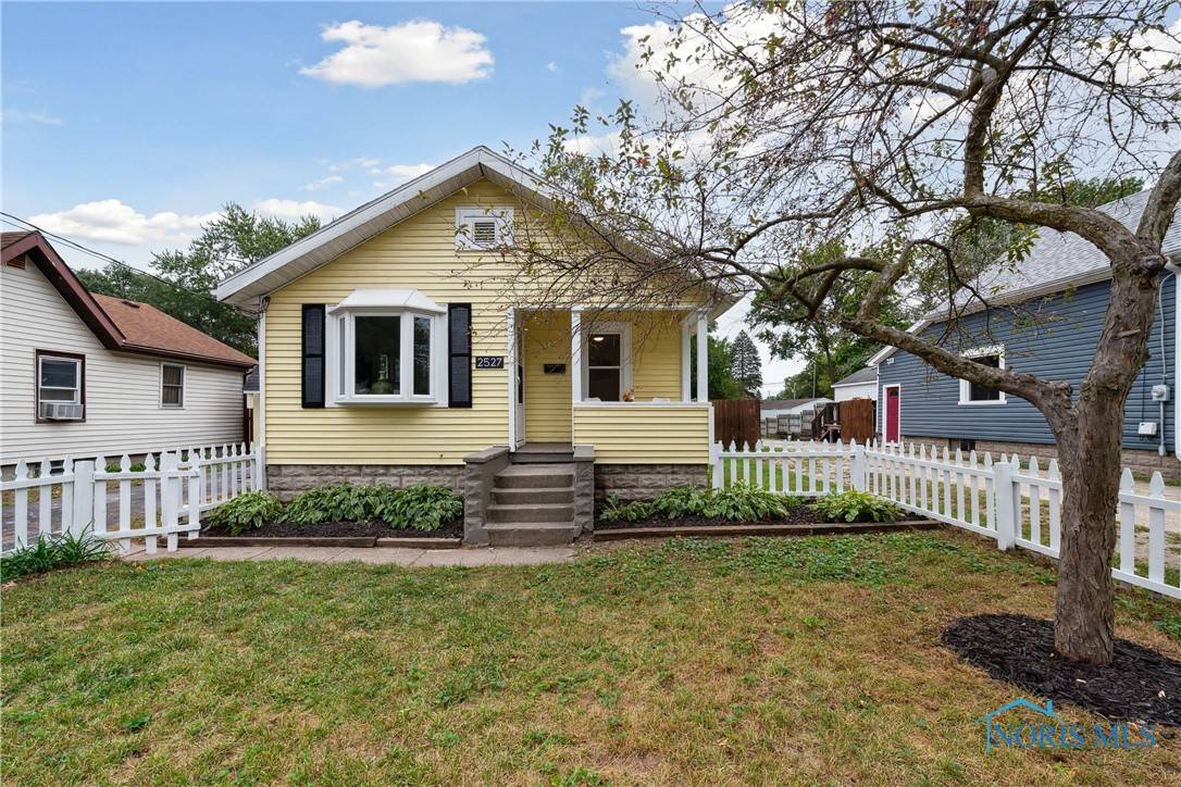 Toledo, OH 43613,2527 Jutland ST