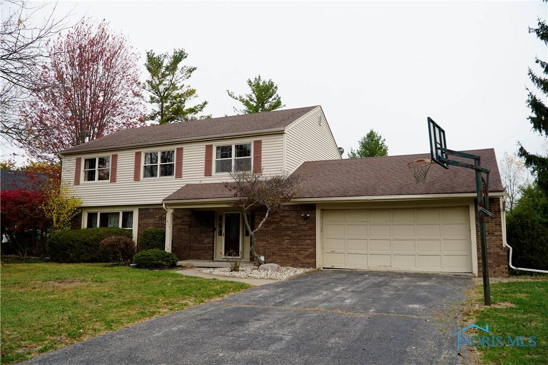 615 Kirkshire DR, Perrysburg, OH 43551