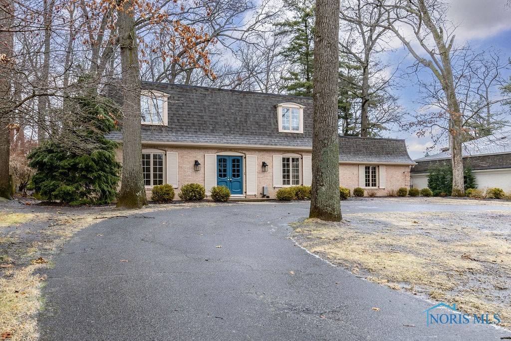 Toledo, OH 43623,5602 Fox Hill DR