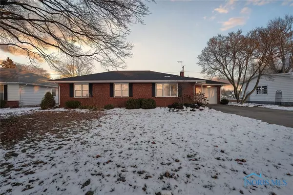 805 Ludwig AVE, Gibsonburg, OH 43431