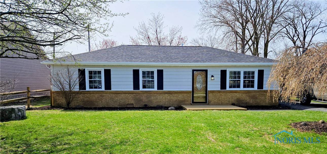 2740 Mechanic ST, Oregon, OH 43616