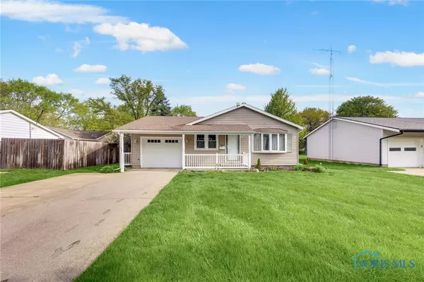 588 Douglas DR, Wauseon, OH 43567