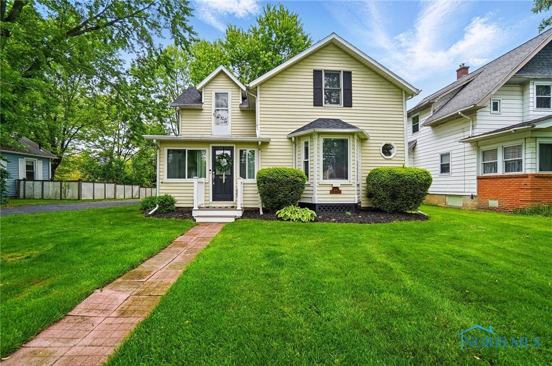 439 E Indiana AVE, Perrysburg, OH 43551