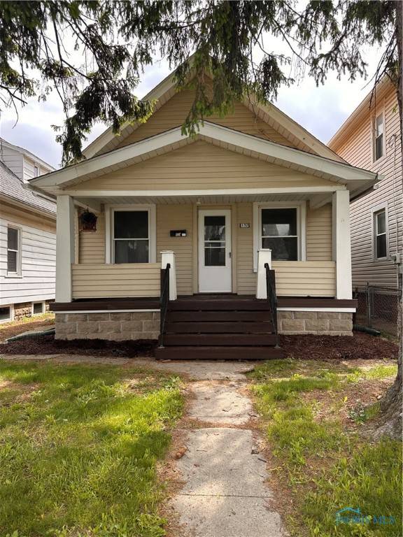 132 Bacon ST,  Rossford,  OH 43460