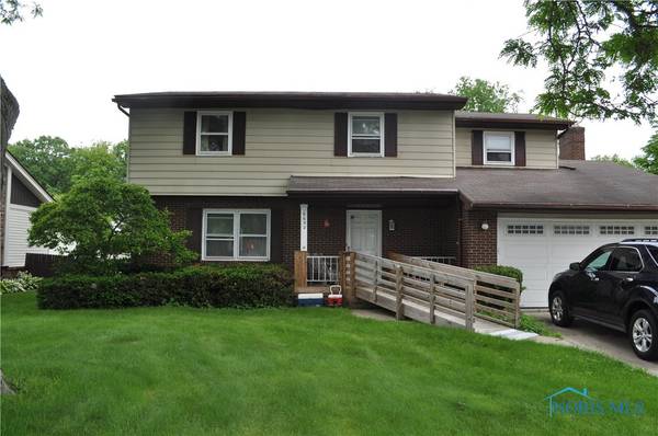 6652 Sue LN, Maumee, OH 43537
