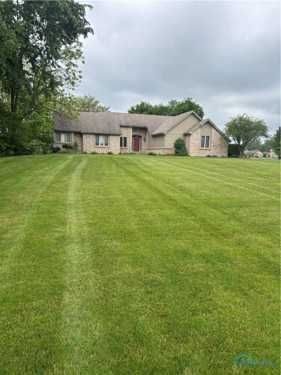 6134 Cemetery RD, Whitehouse, OH 43571