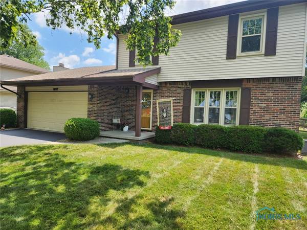 7047 Crosscreek DR, Maumee, OH 43537