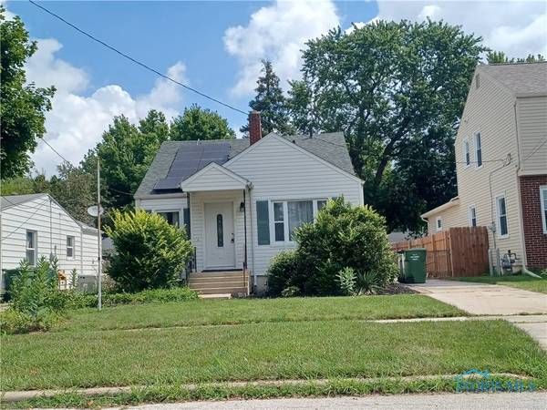 806 Pierce ST, Maumee, OH 43537