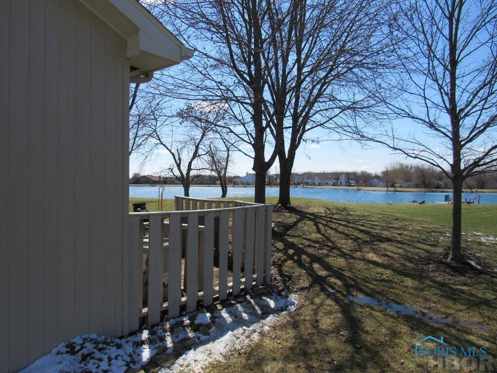 Findlay, OH 45840,857 FOX RUN RD